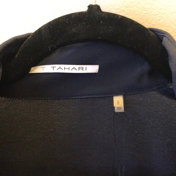 T Tahari Blouse - Picture 3 of 4